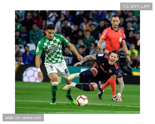 塞维利亚主场迎战阿拉维斯，保级关键拉锯战悬念拉满